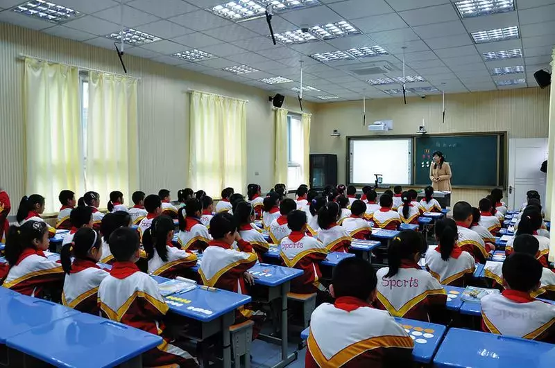 深圳居住证逆天了！关系你买房买车、孩子上学…………